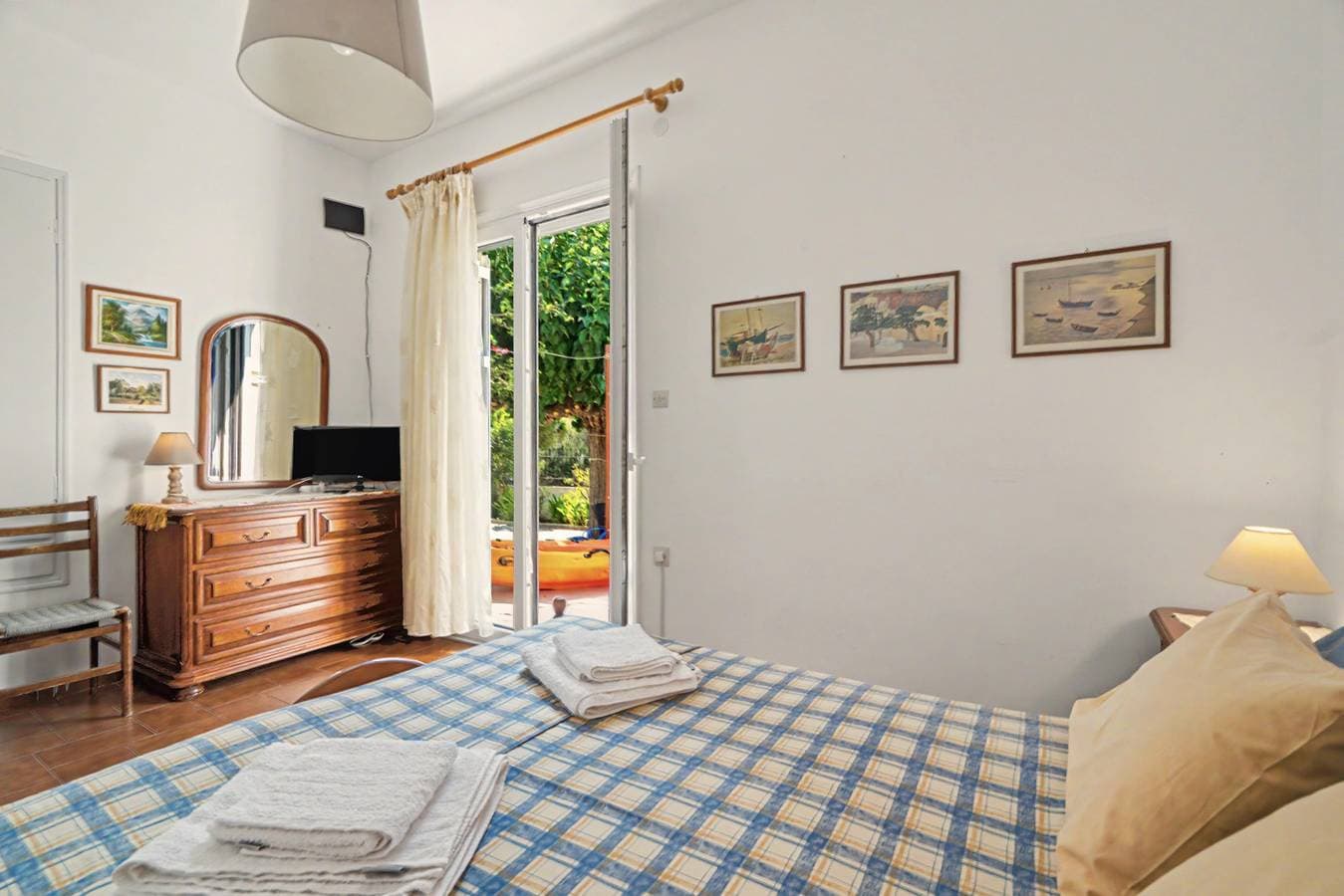 Foto 12 von 27: Ferienhaus 'Nafpaktos The Home' mit Meerblick, privater Terrasse & Klimaanlage