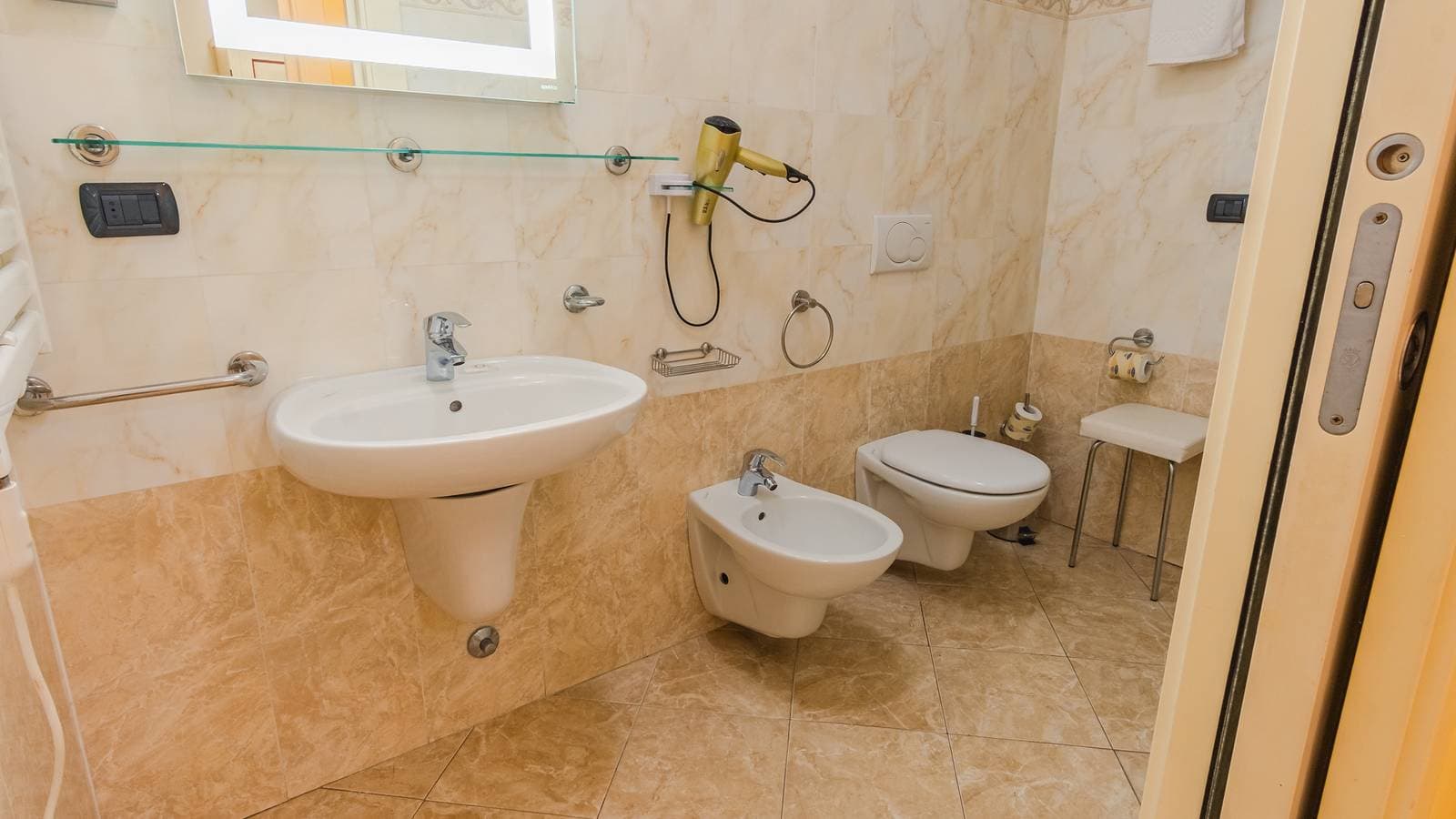 Foto 12 von 26: Ferienwohnung für 4 Personen mit Garten