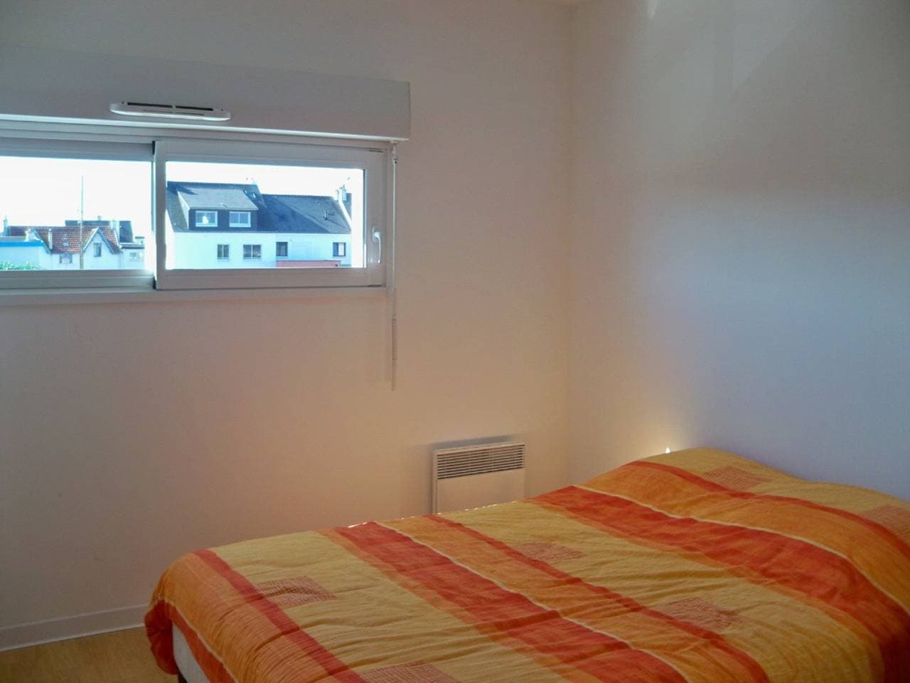 Foto 11 von 32: Moderne 3-Zimmer-Wohnung mit Balkon, Aufzug, nahe Stränden und Geschäften, Parkplatz inklusive