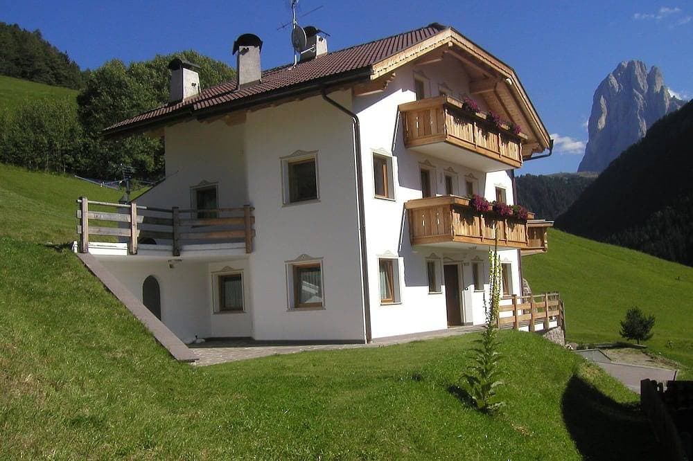 Haus in sonniger und ruhiger Lage, für Naturliebhaber und Familien 1