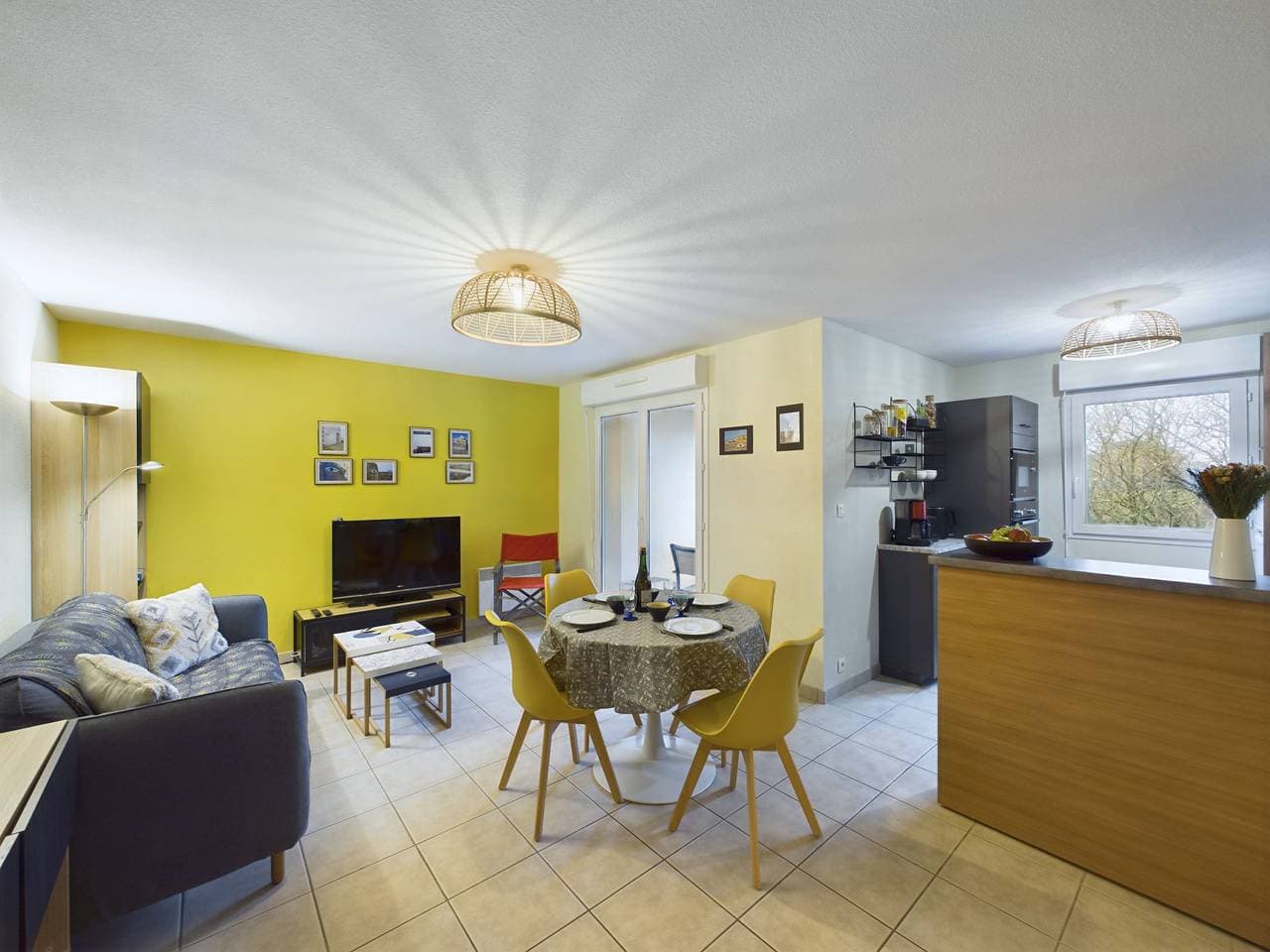 Pont L'Abbé, Wohnung für 4 Personen mit Balkon 1