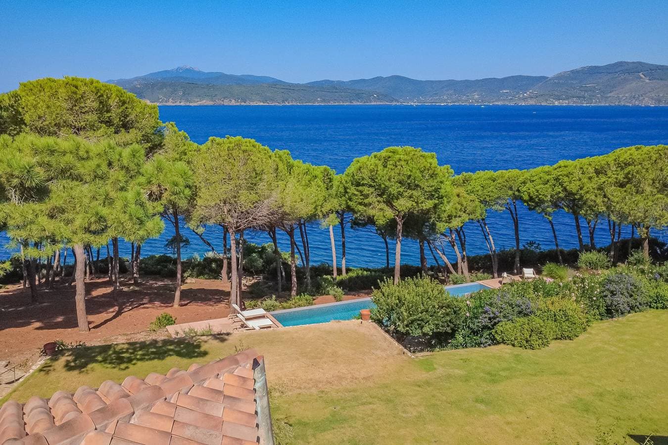 Foto 10 von 72: Villa für 14 Personen mit Garten