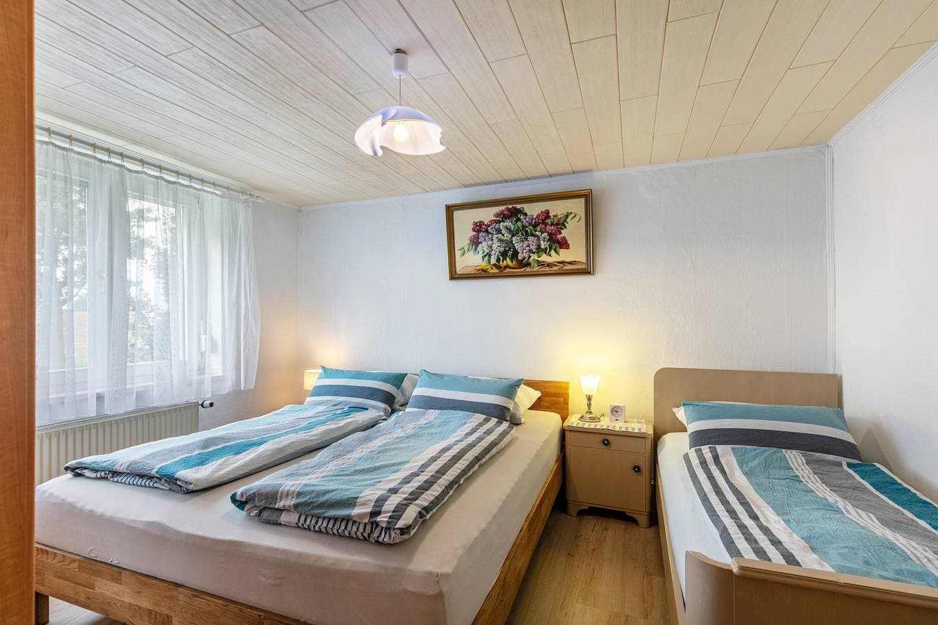 Foto 9 von 27: Ferienwohnung 'Im Blumengarten' mit WLAN, Terrasse & Garten