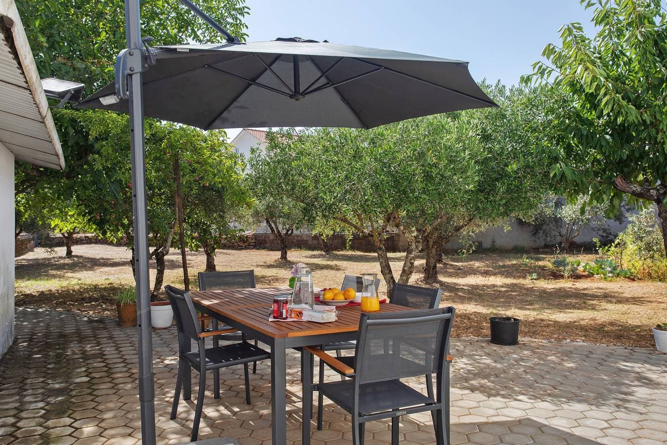 Foto 2 von 43: Zimmer 'Santa Madre Teresa' mit Gemeinschaftsterrasse, Gemeinschaftsgarten und Wi-Fi