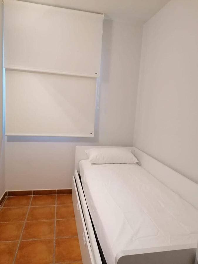 Foto 5 von 5: Three-Bedroom House