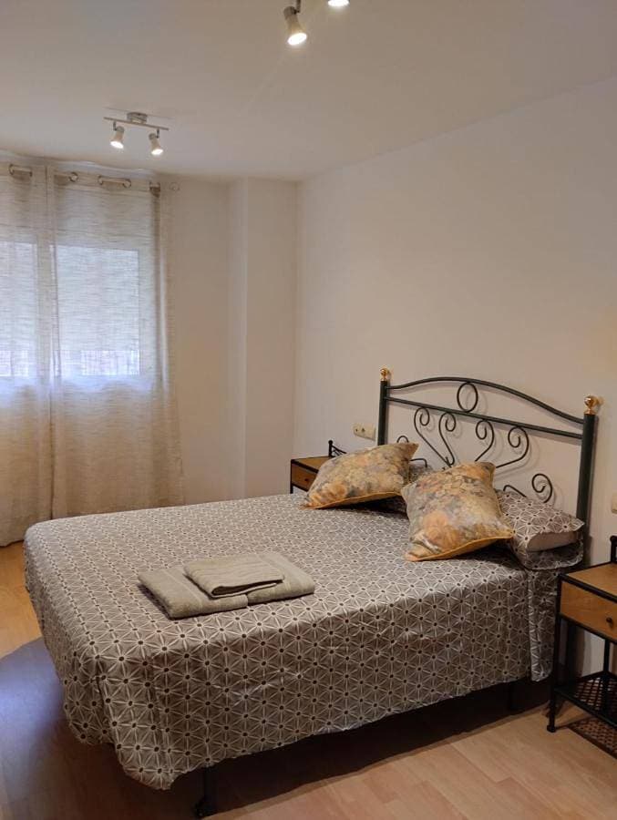 Foto 4 von 25: Two-Bedroom Apartment