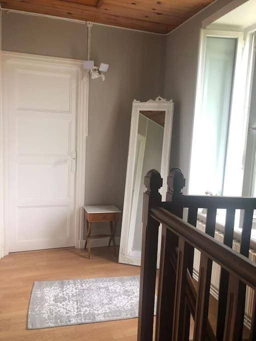 Foto 11 von 32: Three-Bedroom House