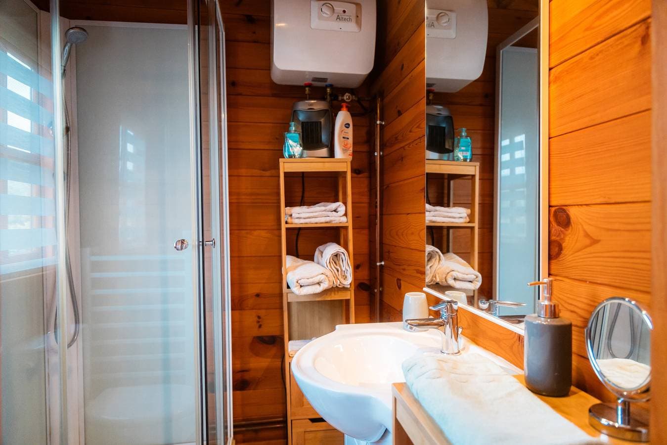 Foto 12 von 21: Gästezimmer im Chalet mit Garten im Pays d'Auge