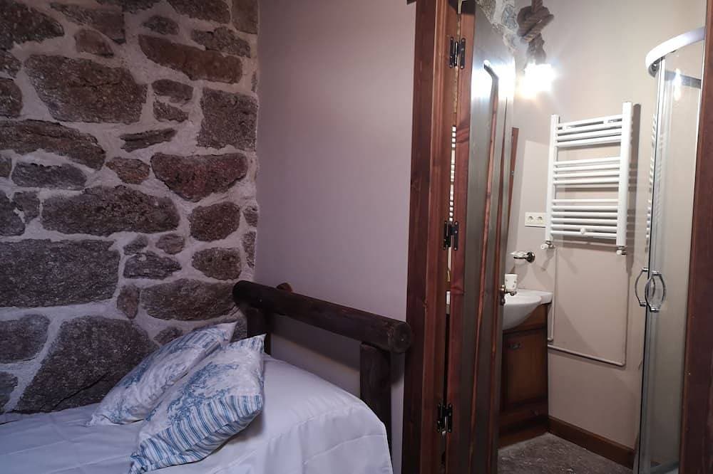 Foto 4 von 30: Casas Rurales Paredes / La Fragua