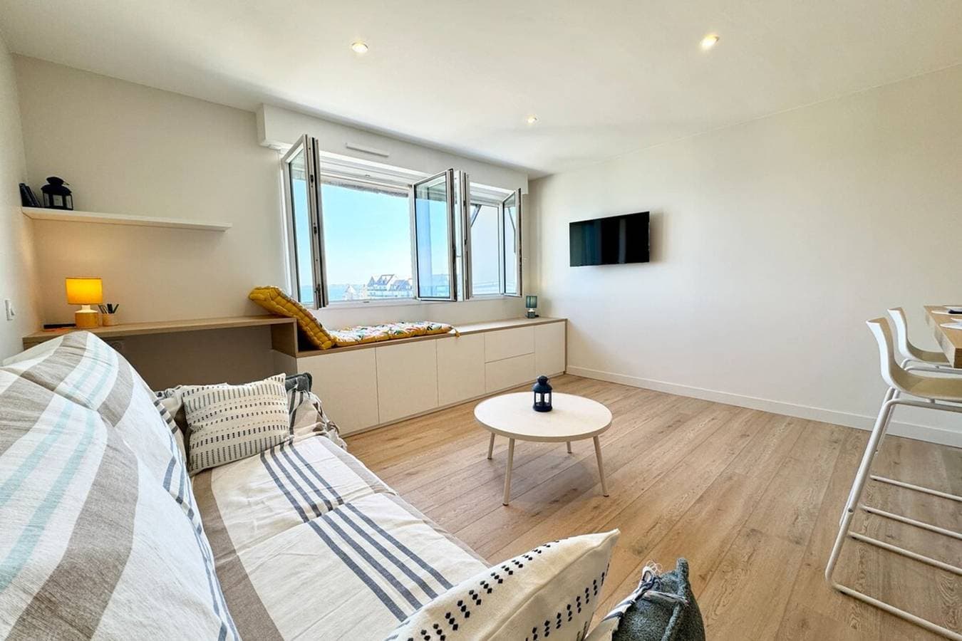 Foto 7 von 24: Lovely ! Superbe T2 rénové – Vue mer 180°