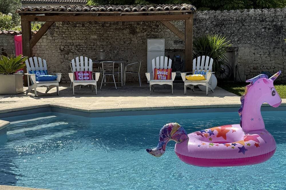 Foto 13 von 30: Ferienhaus im Stil der Charente – privater Pool