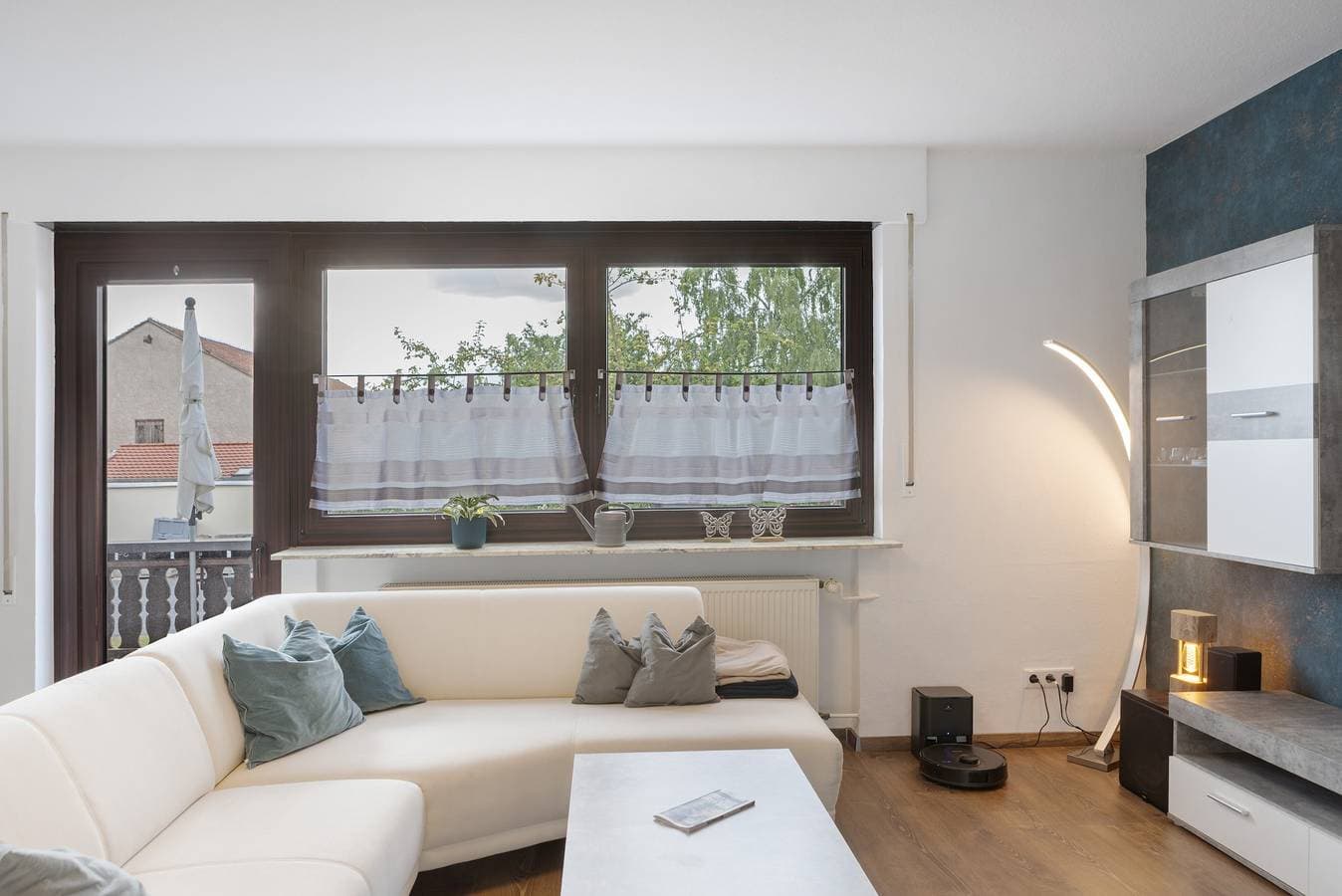 Foto 4 von 24: Ferienwohnung 'Helfensteinblick' mit Bergblick, Balkon und Wi-Fi