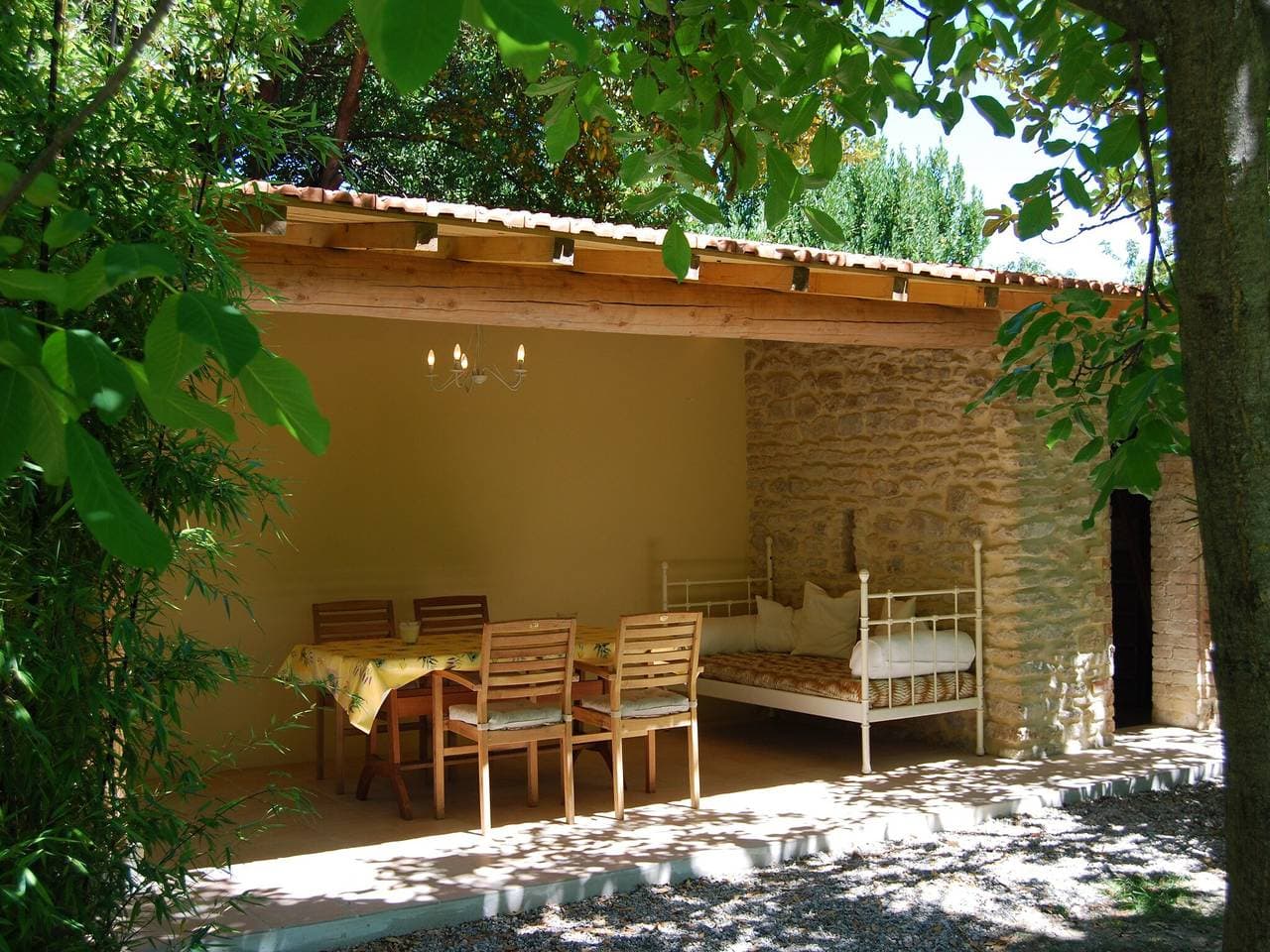 Foto 4 von 66: Landhaus in der Provence mit Garten