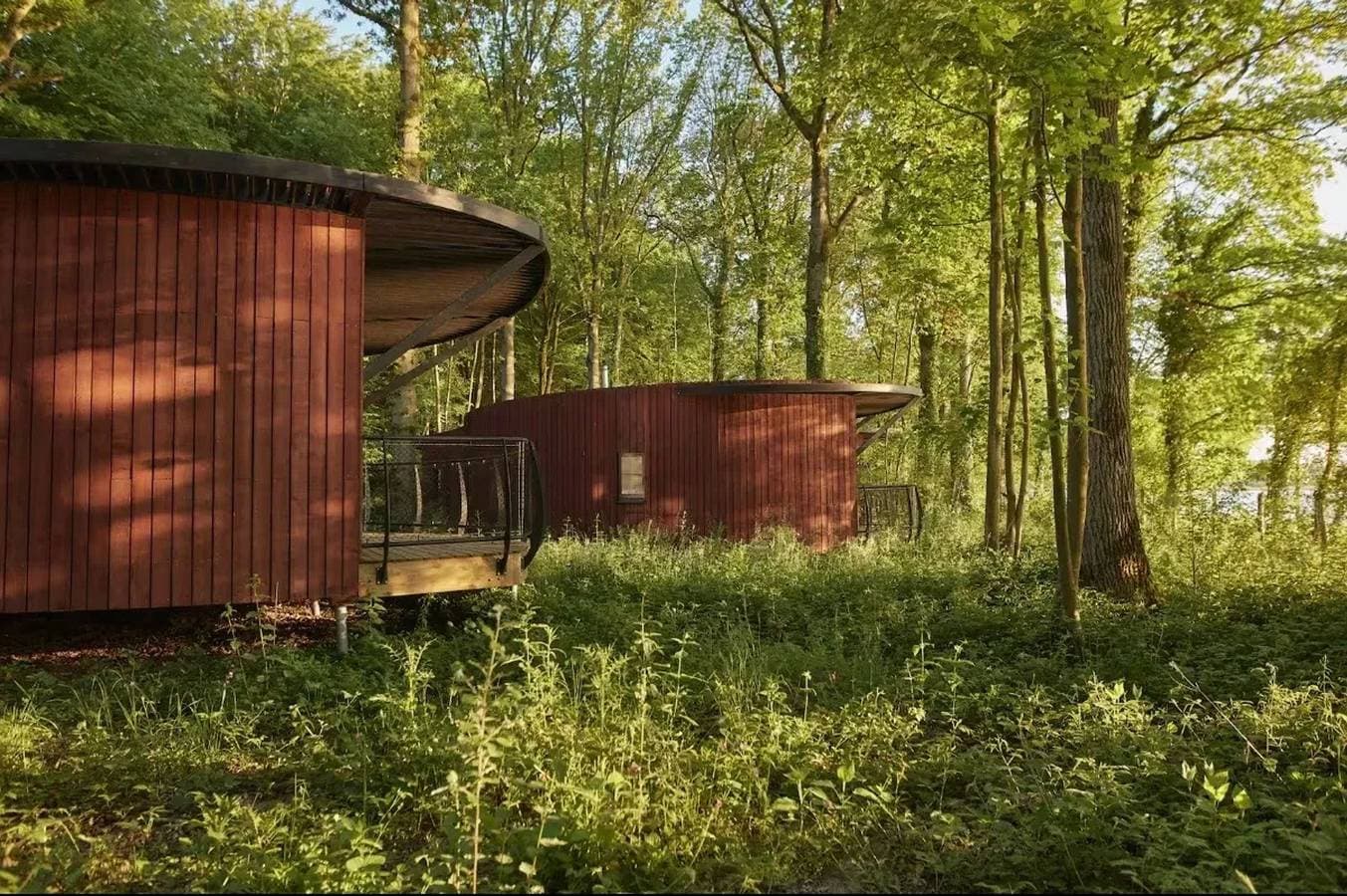 Foto 3 von 15: Chalet-Rückzugsort in Antoing, 95 m², Seeblick