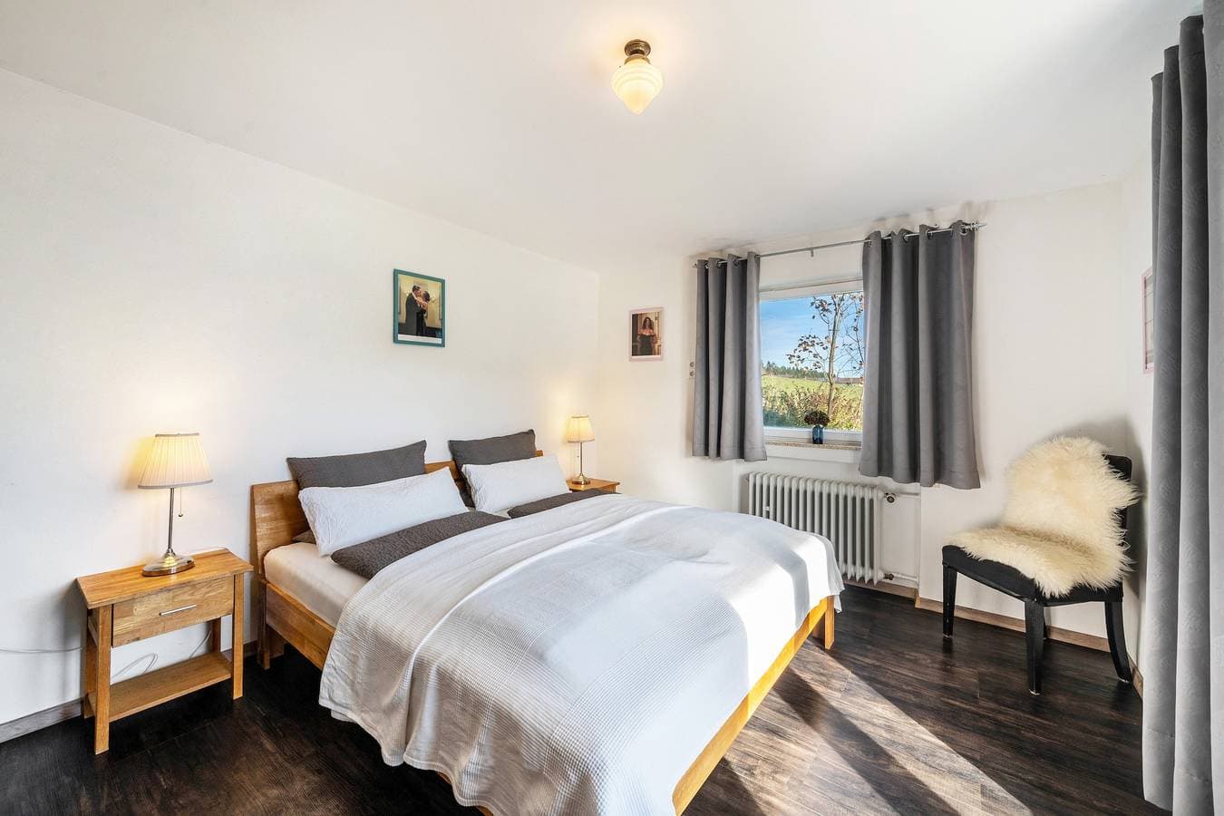 Foto 7 von 24: Café Pension Pfaus - 1 Ferienwohnung (4 pax), 3 Doppelzimmer und 1 Dreibettzimmer