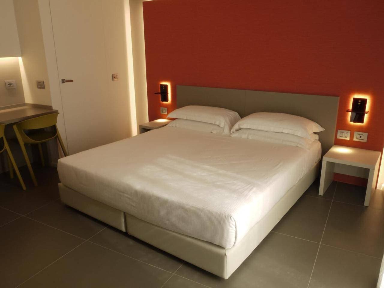 Foto 10 von 32: Triple Room with Balcony