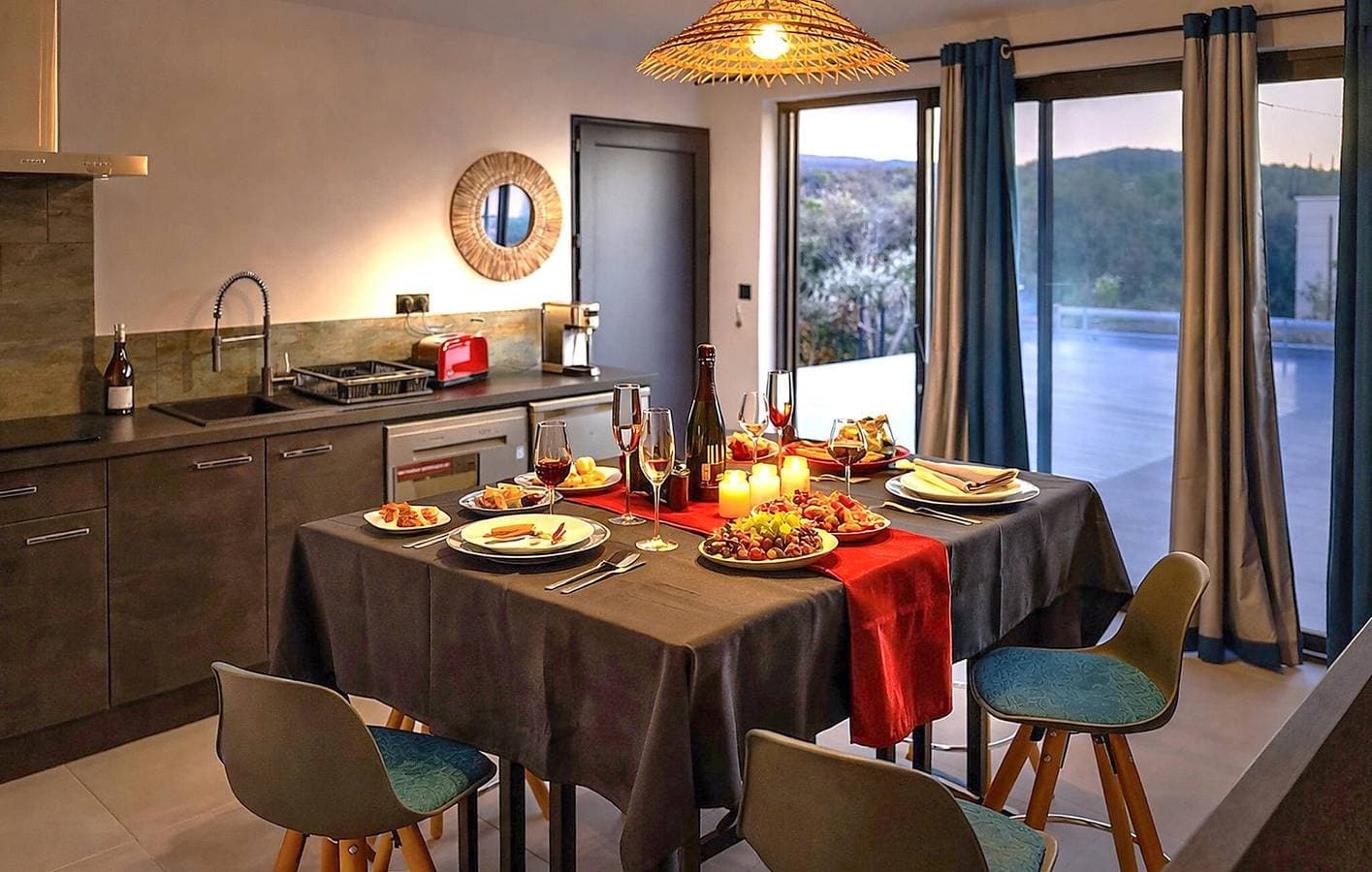 Foto 4 von 24: Charmante 300 m² große Wohnung mit Pool, WLAN und Garten in der Nähe des Stadtzentrums von Veaux