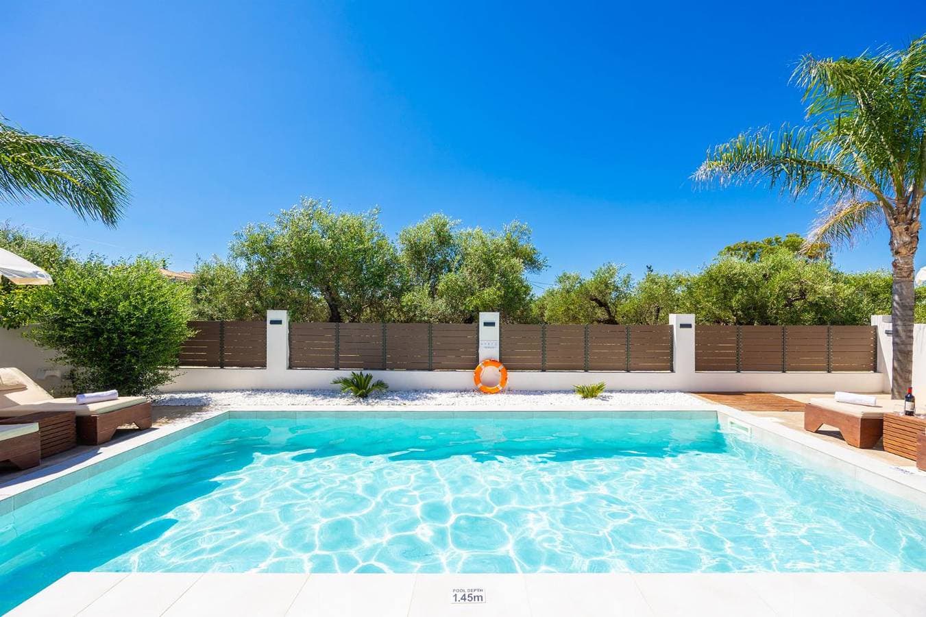 Foto 7 von 42: Villa für 8 Personen mit Garten
