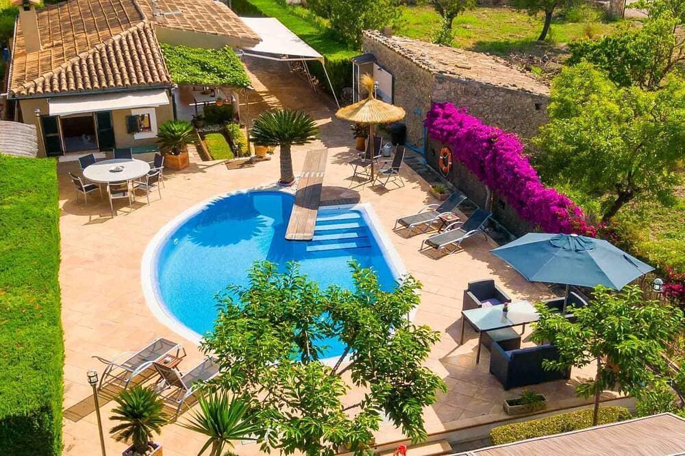 Wunderschöne Finca mit Pool in Selva, im Zentrum von Mallorca. 1