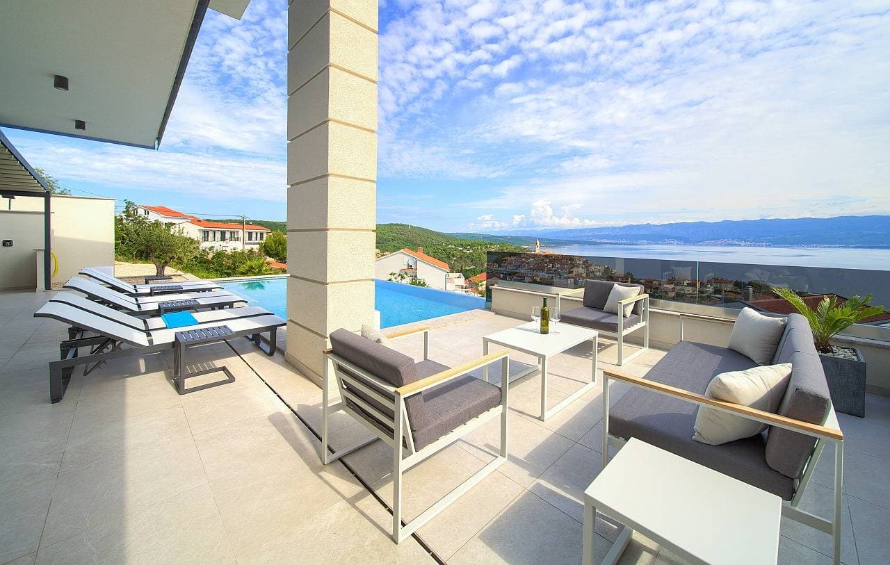 Foto 11 von 78: Villa Majestic mit Sauna und schöner Aussicht