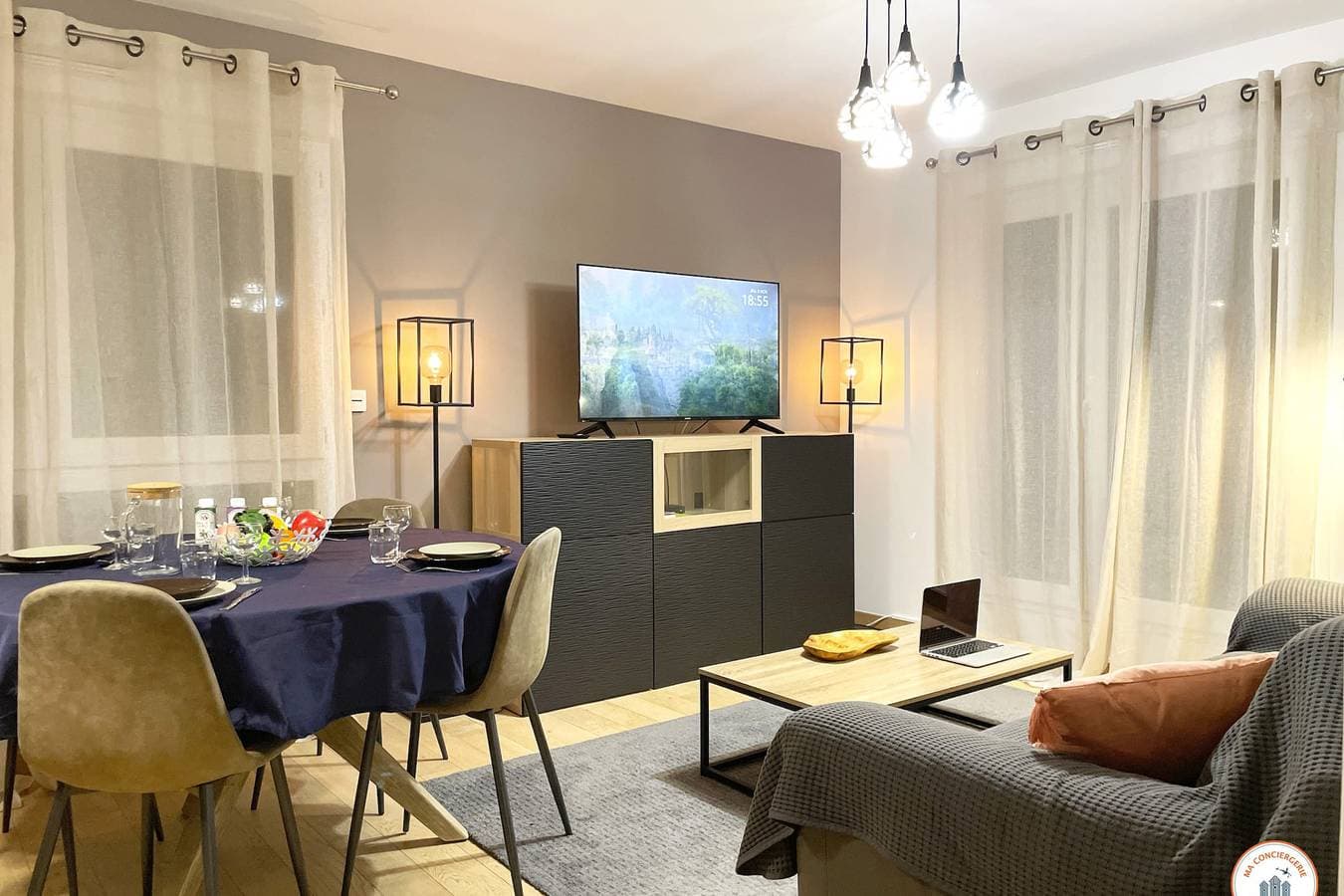Foto 9 von 31: Ferienwohnung für 4 Personen mit Balkon