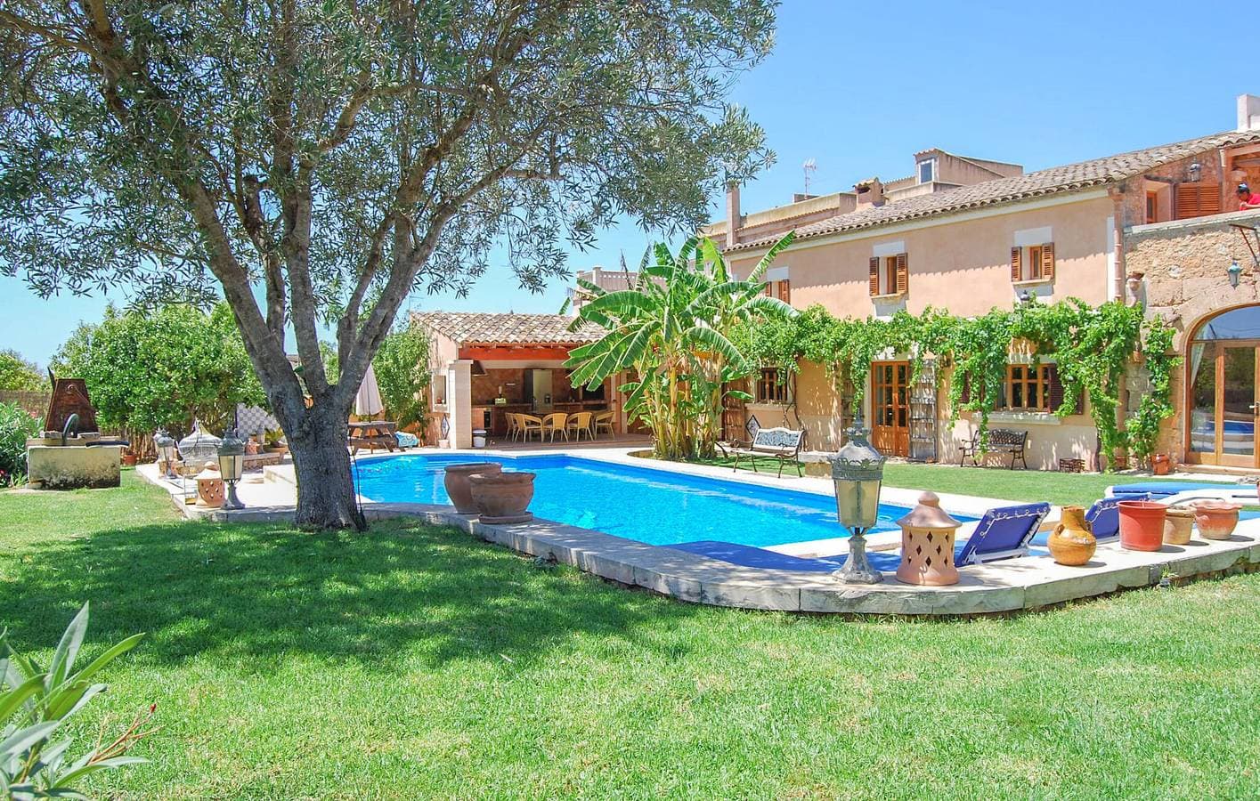 Foto 8 von 38: Gemütliche Wohnung mit Pool und Terrasse bei Es Carritxó
