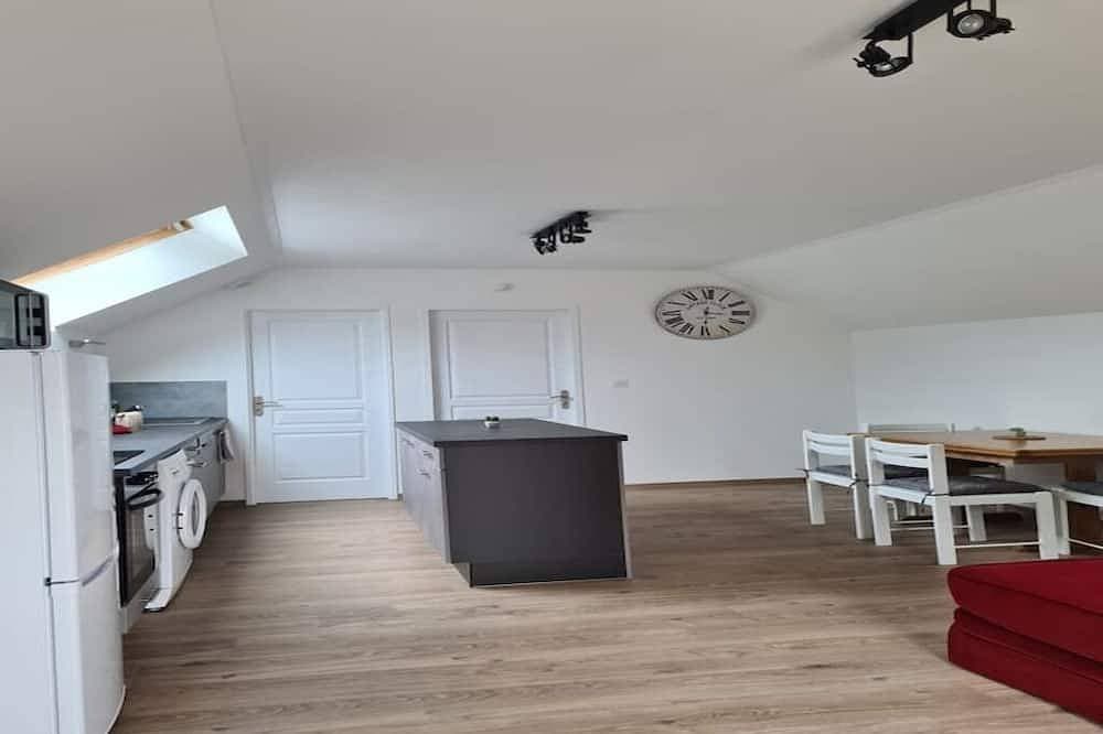 Foto 10 von 16: Beautiful, fully equipped 2-room apartment **