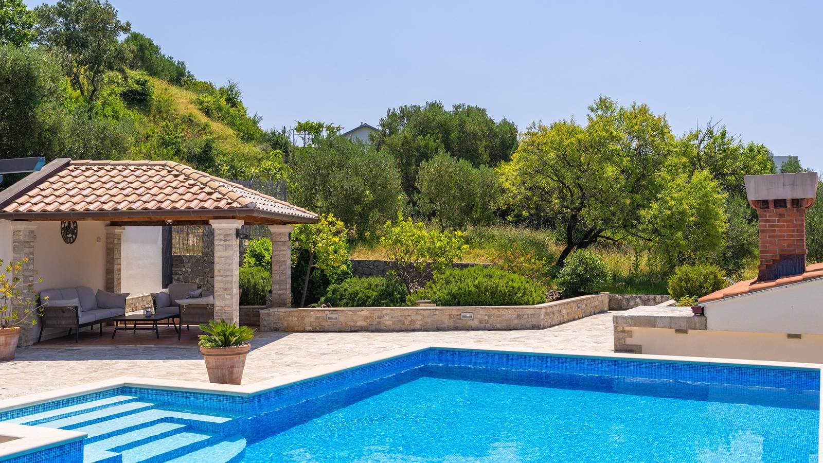 Foto 10 von 31: Villa None Kate by Villas Guide
