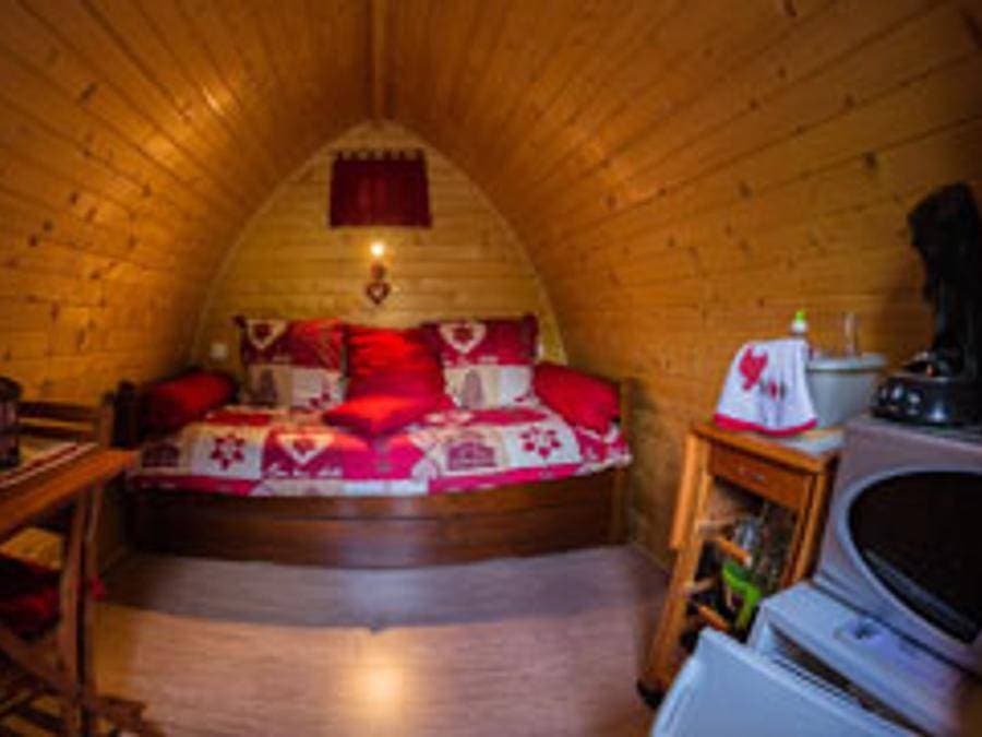 Foto 7 von 17: Camping Les Tilleuls - Tiny house 2 personen - Iris-Hütte