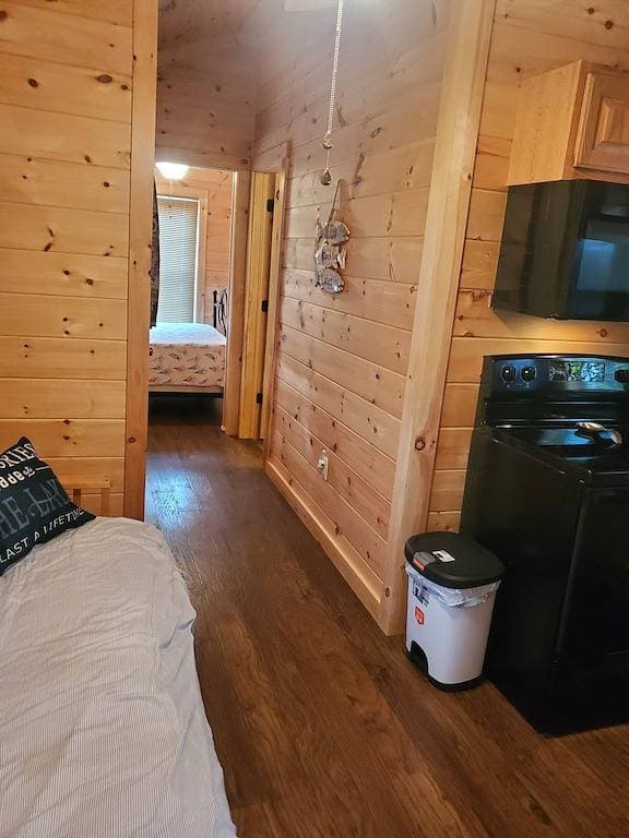 Foto 13 von 17: Schönes Tiny Home Blockhaus am See - Perfekt für einen Pärchenurlaub!