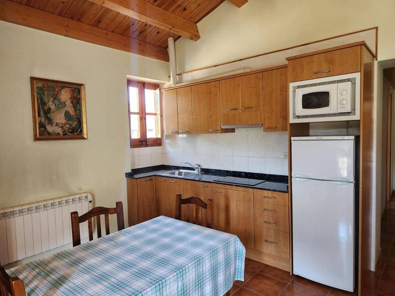 Foto 8 von 34: Two-Bedroom Apartment with Mountain View