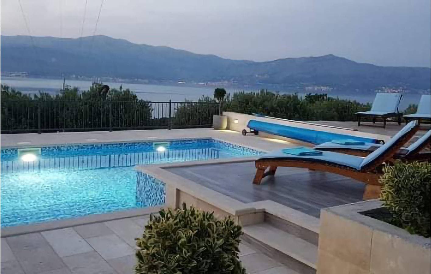 Foto 12 von 40: Gemütliche 75 m² große Ferienwohnung mit Pool, Terrasse und WLAN – 1 km vom Strand entfernt