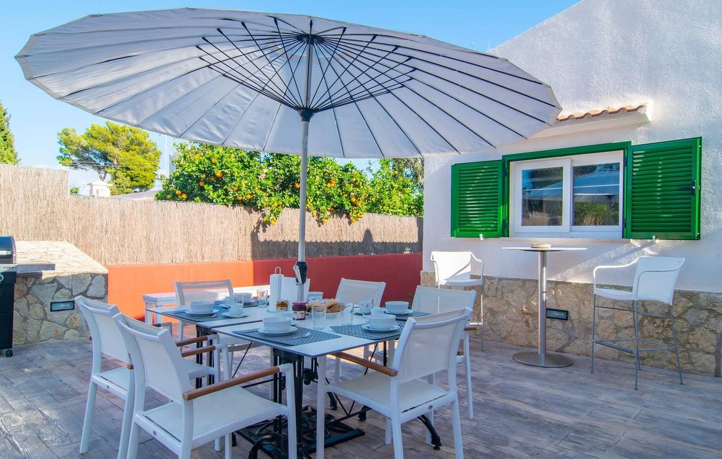 Foto 9 von 37: Luxuriöse Strandwohnung mit Pool und Terrasse