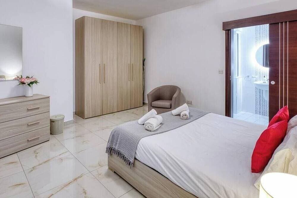 Foto 6 von 30: Cozy 3Br home in Sliema with Balcony close to sea