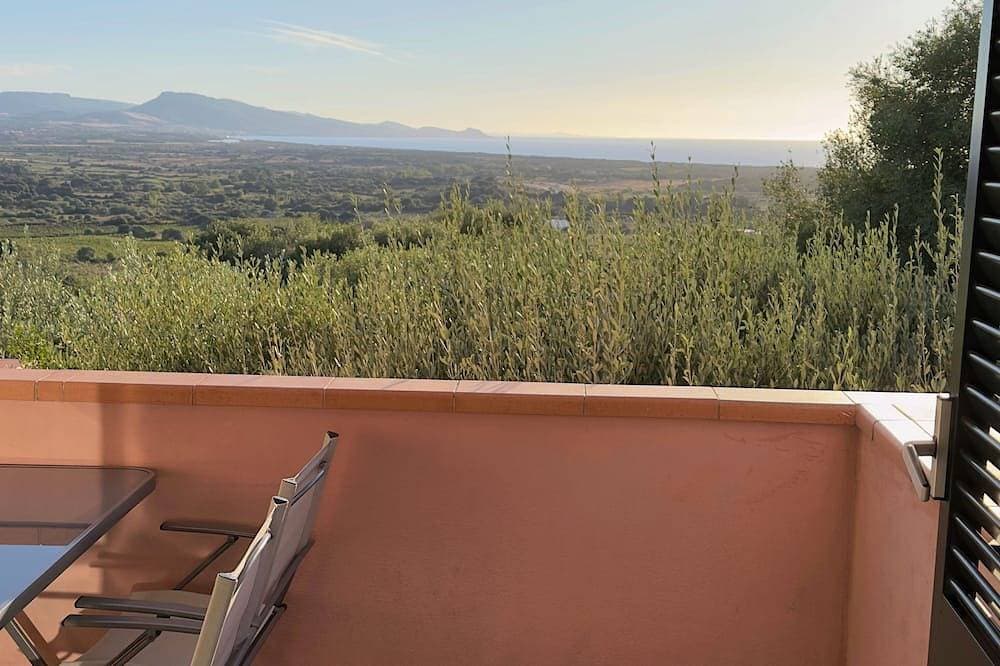 BouganVilla - Two-room apartment with sea view in Badesi 1