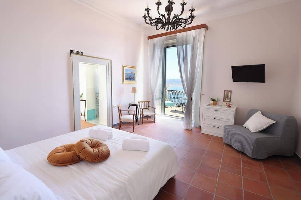 Foto 3 von 14: Room (Albori)_Your Terrace on the Coast_.