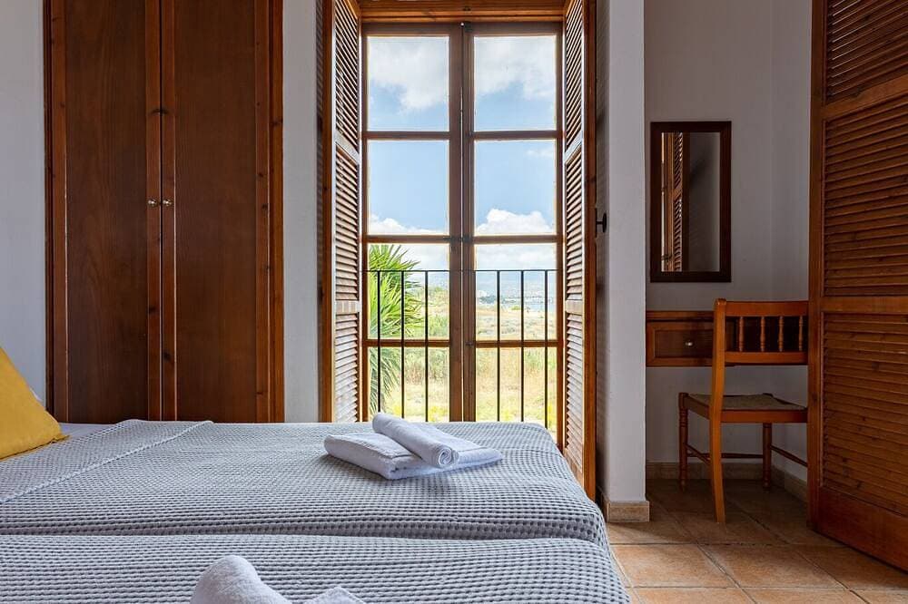 Foto 7 von 30: 3 Bbr Villa mit privatem Pool am Strand, atemberaubende Lage
