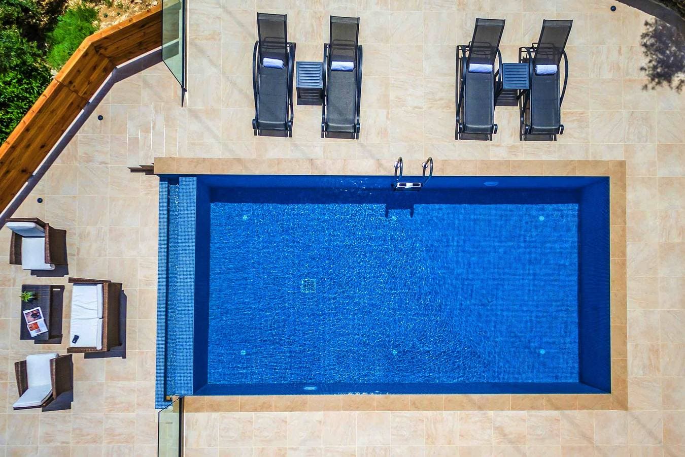 Foto 3 von 25: Villa für 4 Personen mit Pool