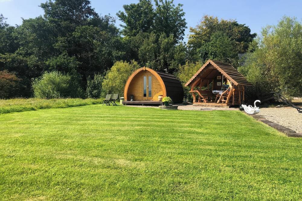 Foto 8 von 13: River View Pod, pet friendly, with open fire in Muff, County Donegal