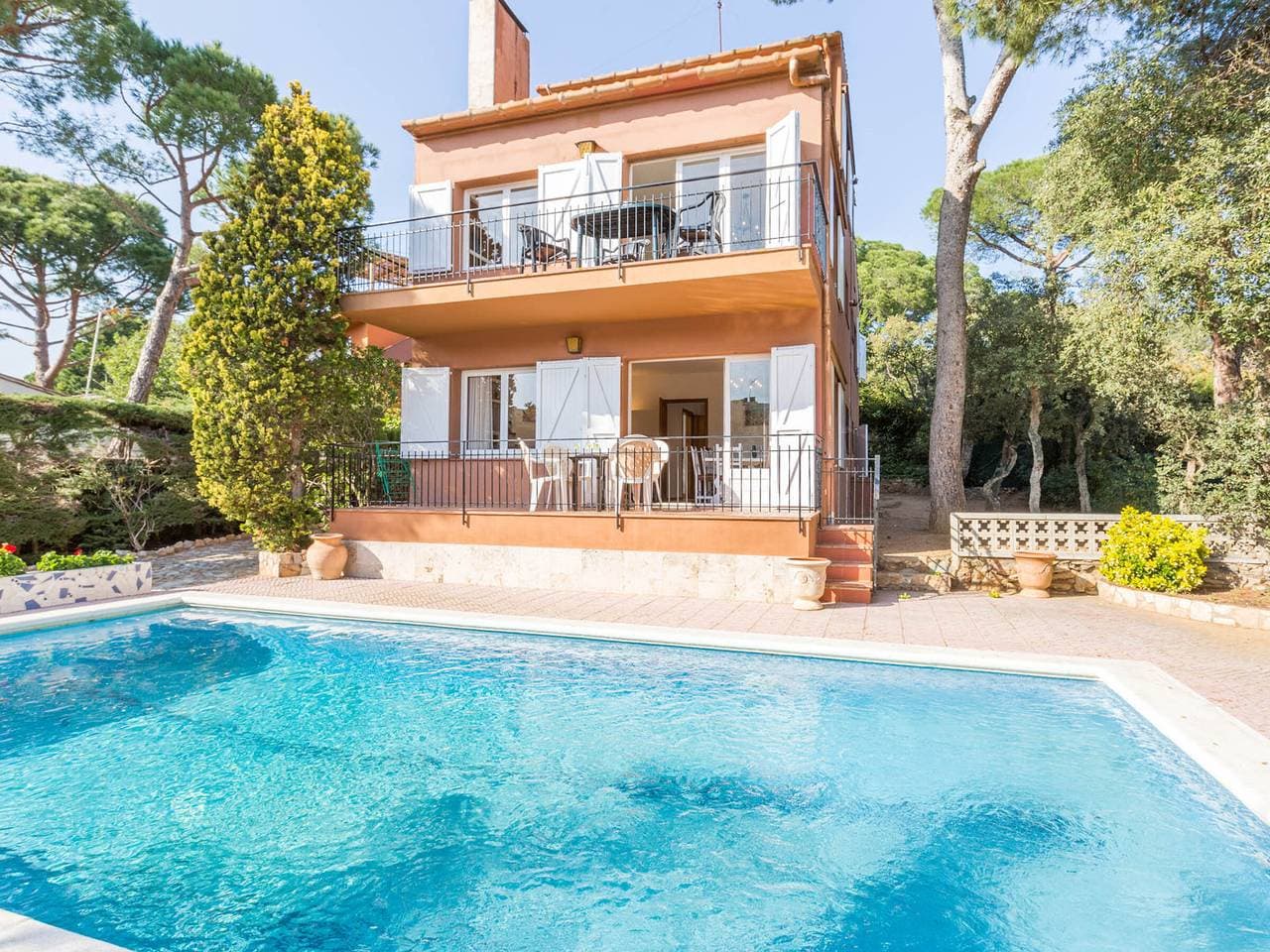 Ruhiges Studio mit Gemeinschaftspool in Calella de Palafrugell 1