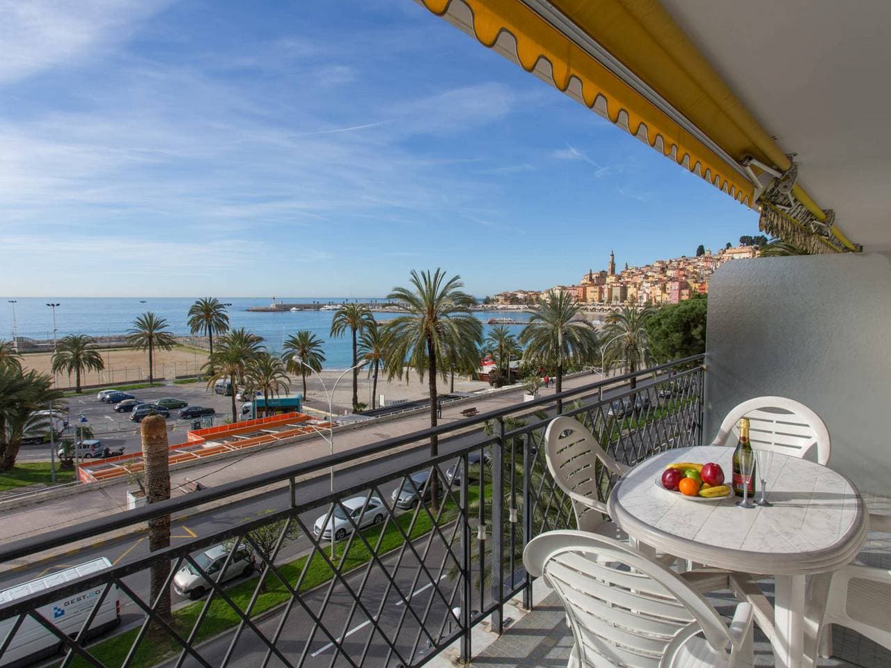 Foto 9 von 18: Klimatisiertes Studio in Menton, Meerblick