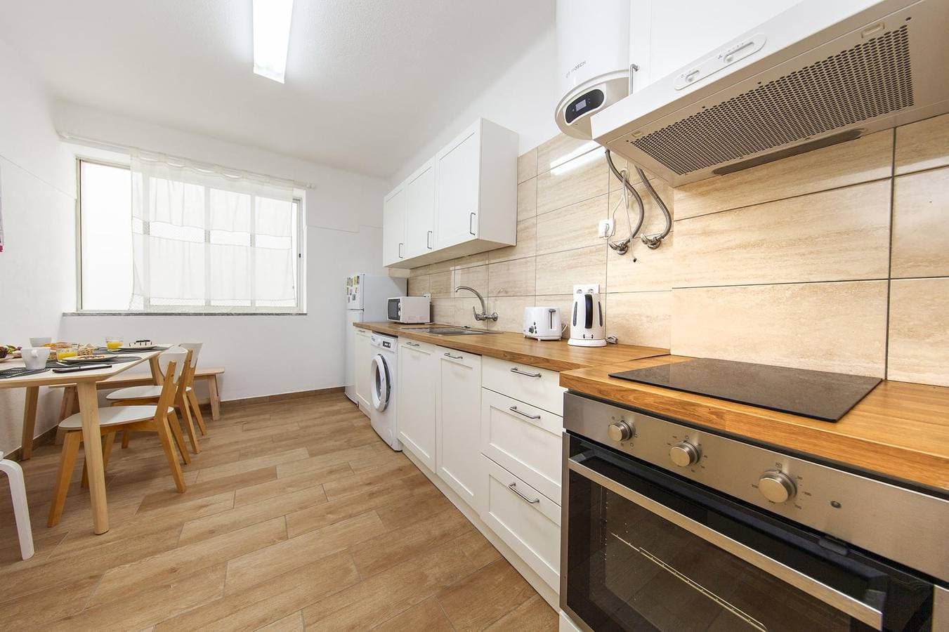 Foto 6 von 29: Ferienwohnung für 4 Personen mit Balkon