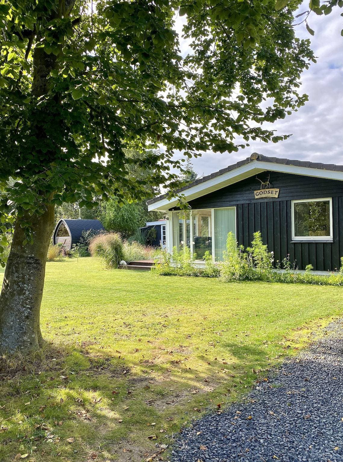 Strandnahes Refugium mit Garten und Sauna 1
