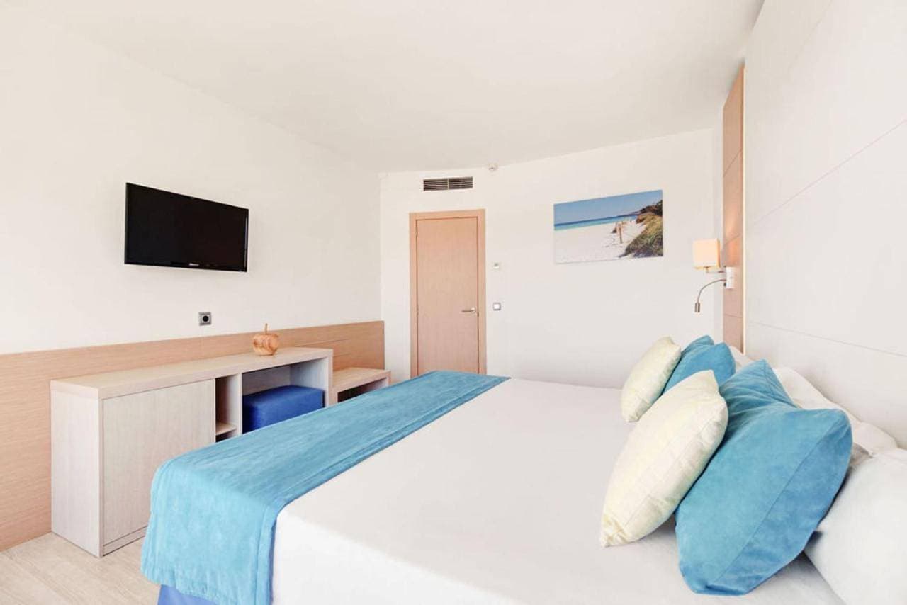 Foto 2 von 13: Double Room with Balcony