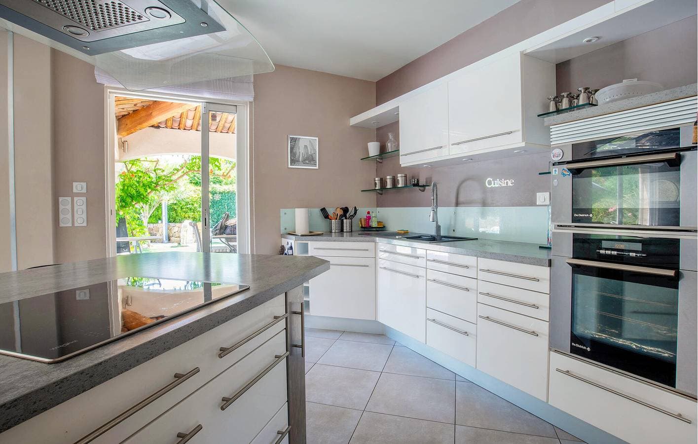 Foto 6 von 25: Montauroux Wohnung mit Pool, Terrasse & WiFi