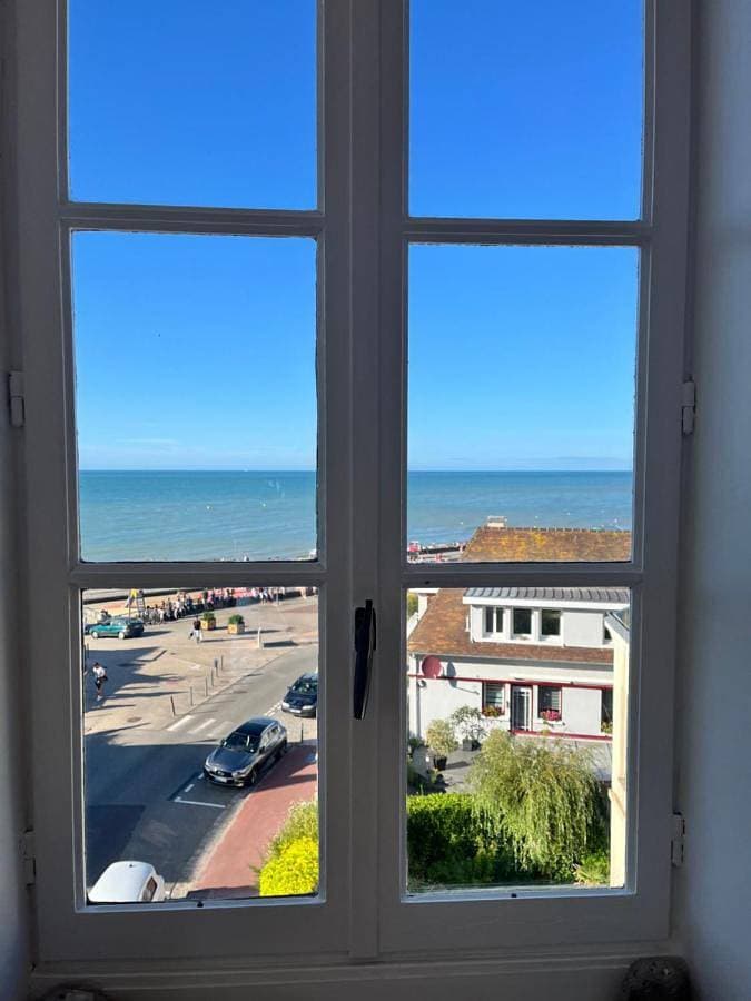 Belle vue sur la mer 1