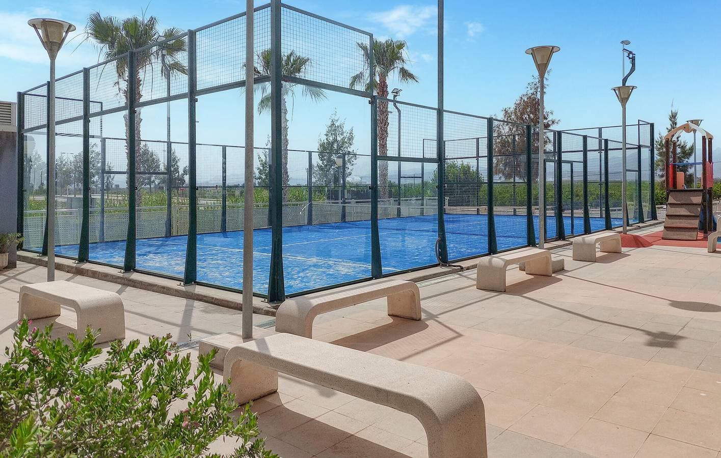 Foto 9 von 23: Apartment mit Meerblick, Pool und Terrasse