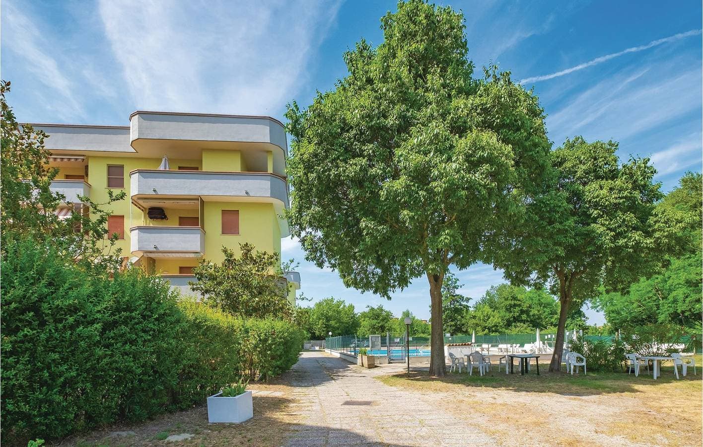 Foto 8 von 18: Ferienwohnung für 6 Personen mit Terrasse