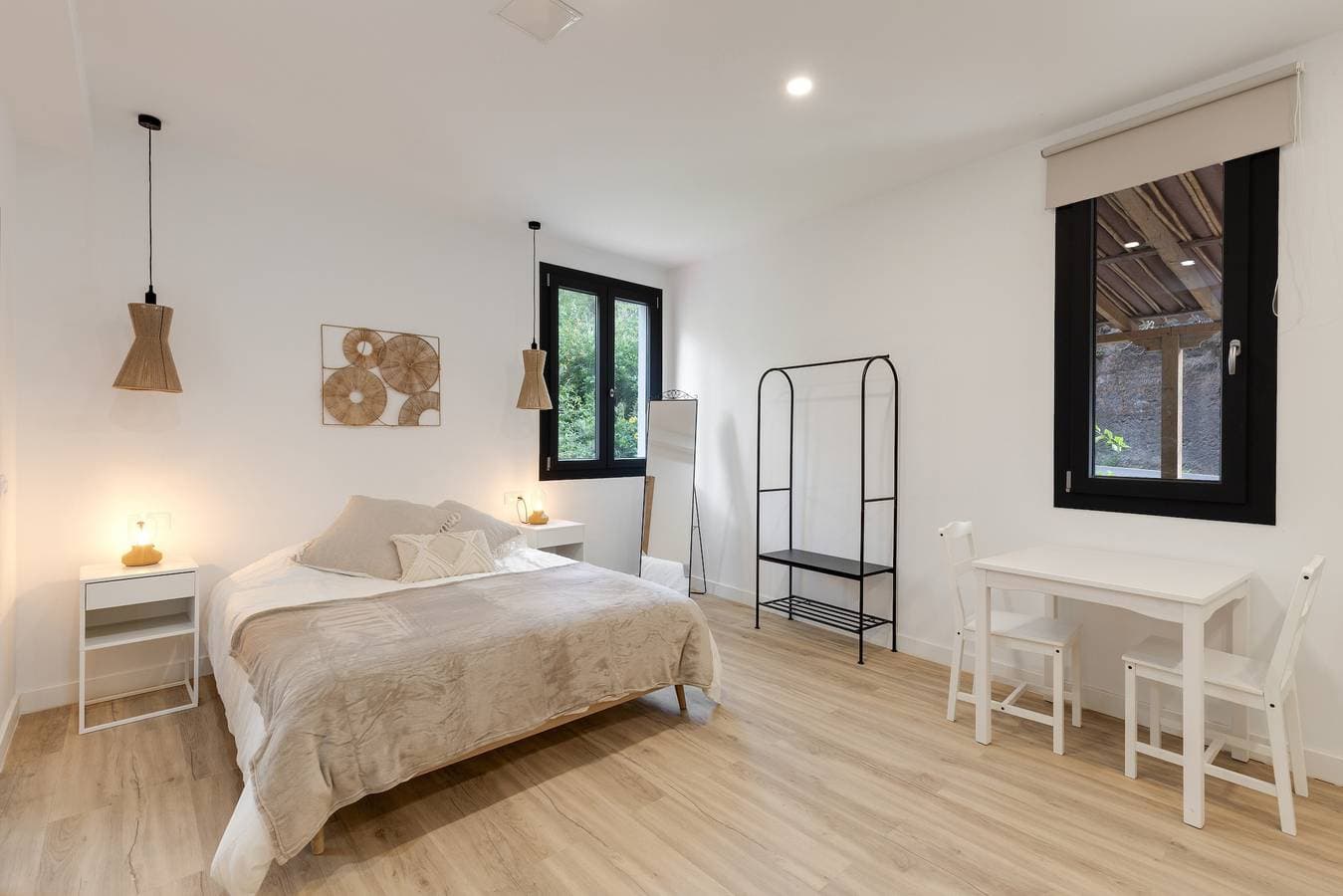 Foto 2 von 29: Ferienwohnung 'Apartamento 1' mit Bergblick, Gemeinschaftsterrasse und Garten