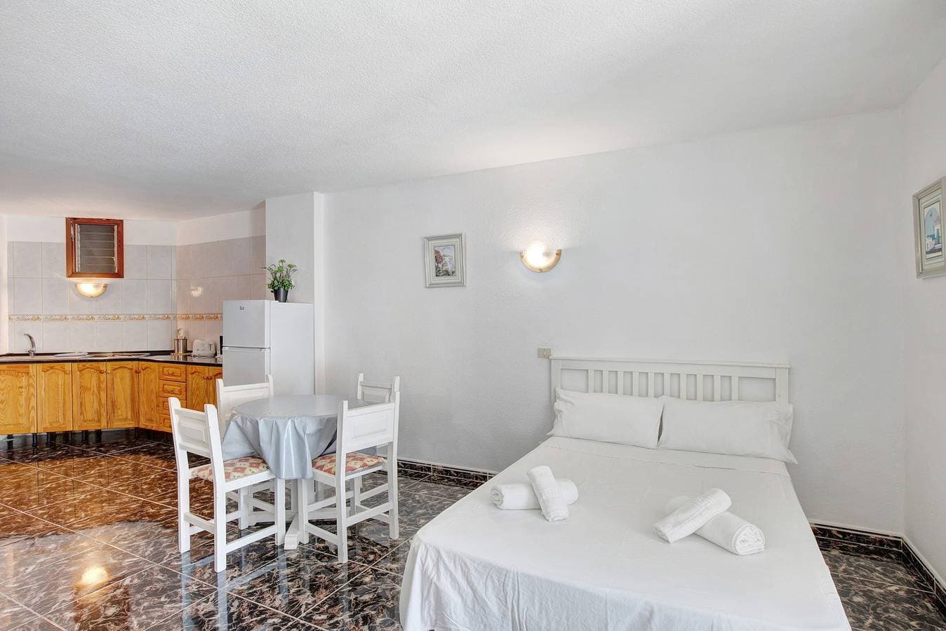 Foto 6 von 22: Ferienwohnung 'Estudio Mesa del Mar' in Strandnähe mit Gemeinschaftspool und WLAN
